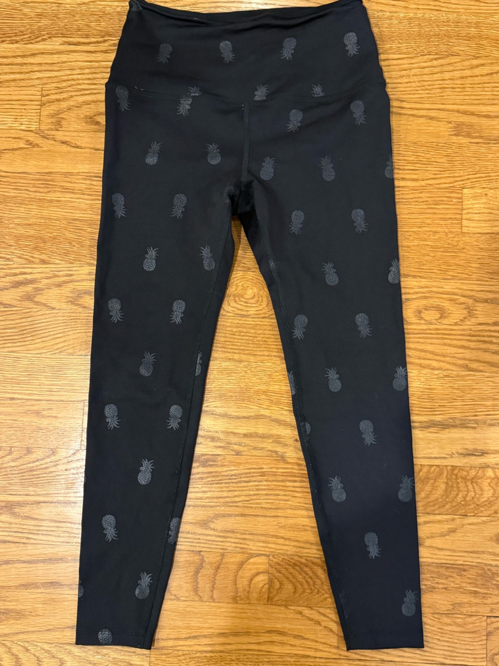 Beyond Yoga Black Pineapple Pattern Kids Leggings
